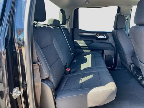 Used 2023 Chevrolet Silverado 1500 LT AWD/4WD image 27