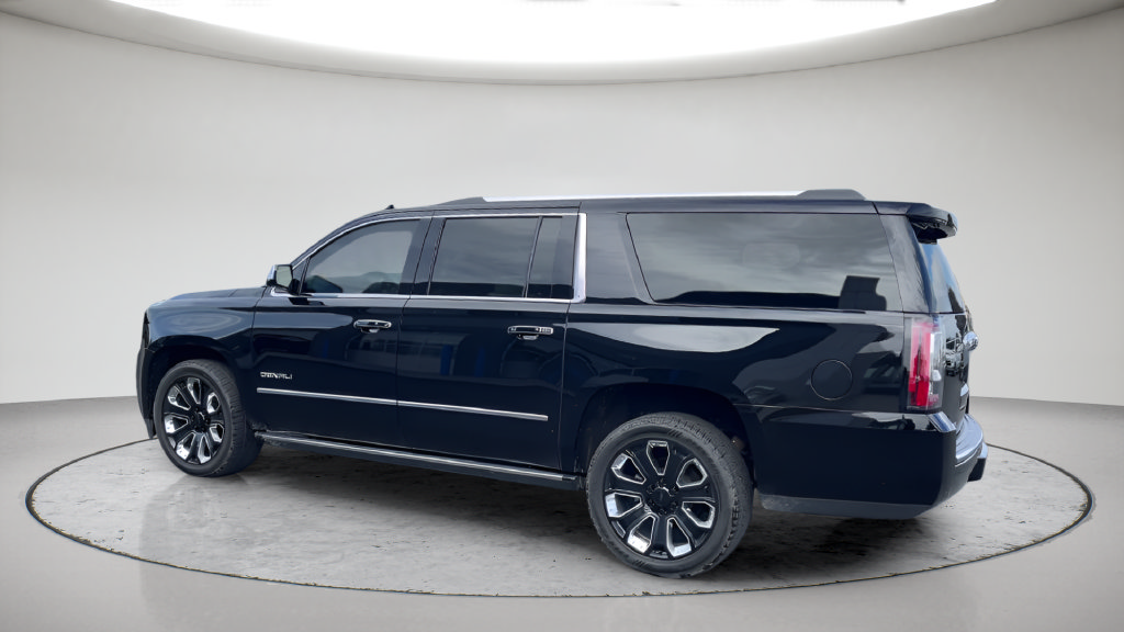 Used 2019 GMC Yukon XL Denali w/ Denali Ultimate Package AWD/4WD image 10