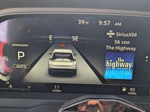 New 2026 Nissan Rogue Platinum w/ Tech Package AWD/4WD image 19