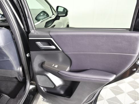 Used 2025 Mitsubishi Outlander SE AWD/4WD image 43