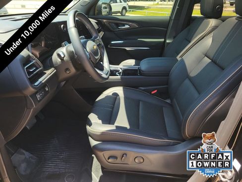 Used 2025 Chevrolet Traverse High Country FWD image 24