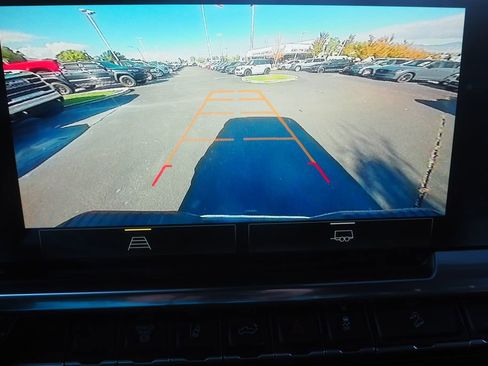 Used 2024 Chevrolet Silverado 2500 LT image 16