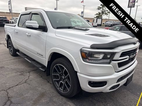Used 2022 RAM 1500 Laramie AWD/4WD image 1