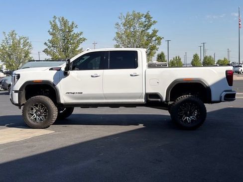 Used 2024 GMC Sierra 3500 AT4 w/ AT4 Premium Plus Package AWD/4WD image 5