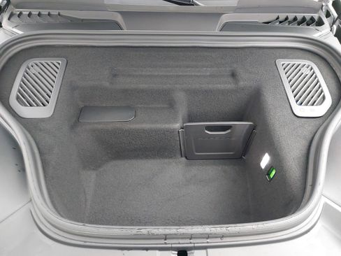 Used 2025 Porsche Macan Electric RWD image 32