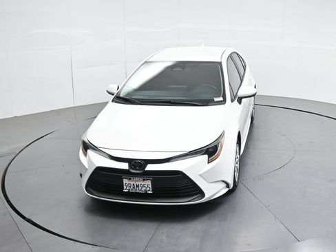 Used 2025 Toyota Corolla LE FWD image 53