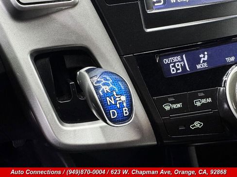 Used 2014 Toyota Prius V Five FWD image 17