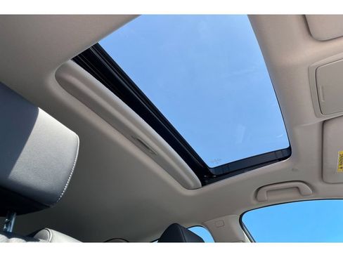 Used 2022 Honda Accord Touring image 18