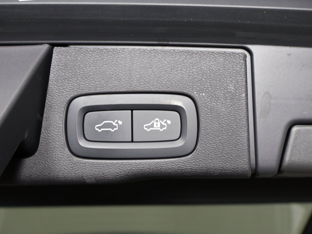Used 2023 Volvo XC60 B5 Plus w/ Climate Package AWD/4WD image 22
