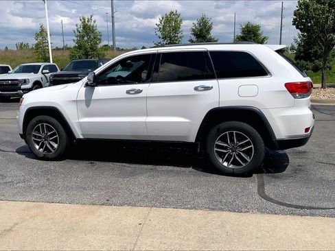 Used 2019 Jeep Grand Cherokee Limited AWD/4WD image 11