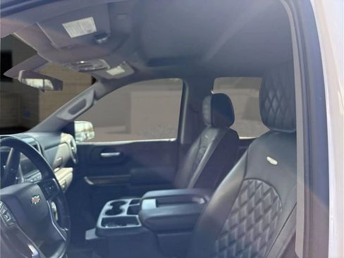 Used 2021 Chevrolet Silverado 1500 LT w/ Convenience Package II AWD/4WD image 28