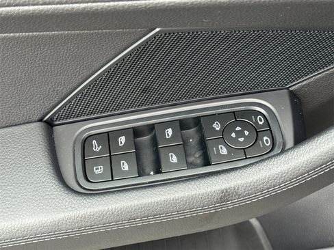 Used 2023 Porsche Panamera 4 image 13