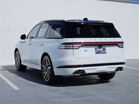 New 2025 Lincoln Aviator Black Label w/ Black Label Special Edition image 5