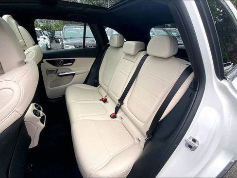 Used 2026 Mercedes-Benz GLC 300 4MATIC image 17