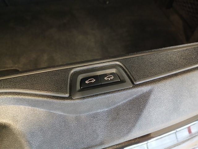 Used 2022 BMW X7 M50i w/ Luxury Seating Package AWD/4WD image 26