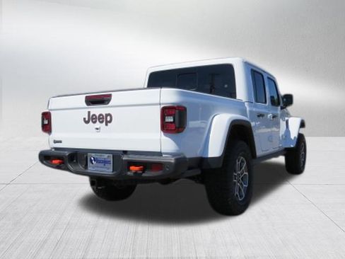 New 2025 Jeep Gladiator Mojave image 3