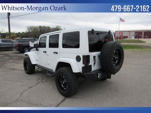 Used 2014 Jeep Wrangler Polar Edition image 9