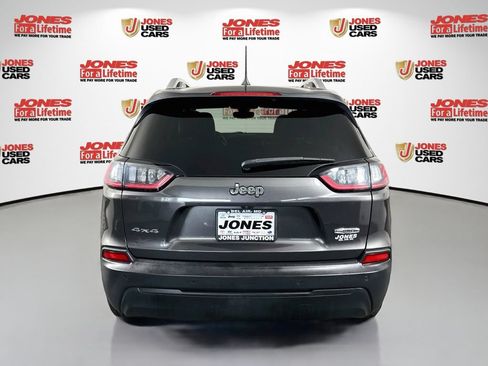 Used 2019 Jeep Cherokee Latitude Plus w/ Comfort/Convenience Group AWD/4WD image 14