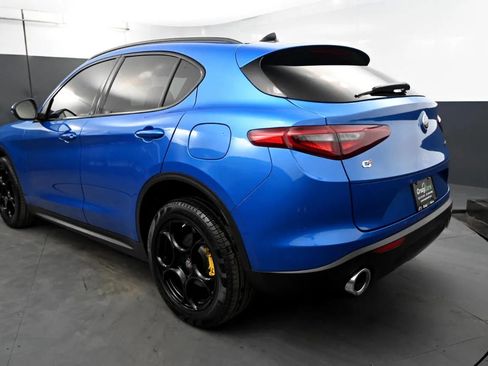 Used 2018 Alfa Romeo Stelvio Ti Sport image 3