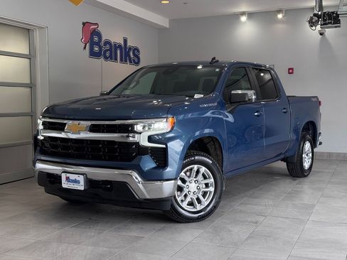 Certified 2024 Chevrolet Silverado 1500 LT AWD/4WD image 1