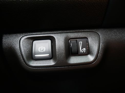 Used 2023 GMC Acadia SLT w/ Preferred Package AWD/4WD image 26