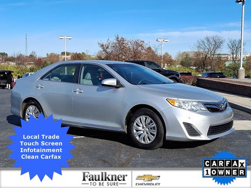 Used 2013 Toyota Camry LE image 1