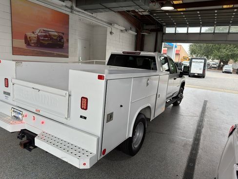 Used 2021 Chevrolet Silverado 3500 W/T w/ WT Convenience Package image 4