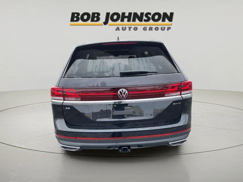 New 2026 Volkswagen Atlas SE image 7