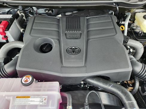 New 2026 Toyota Tundra Limited w/ Power Package AWD/4WD image 24