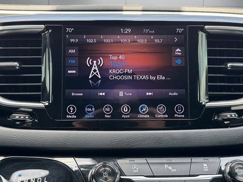 Used 2018 Chrysler Pacifica Touring-L Plus w/ S Appearance Package FWD image 21