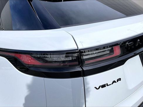 Used 2025 Land Rover Range Rover Velar Dynamic SE image 29