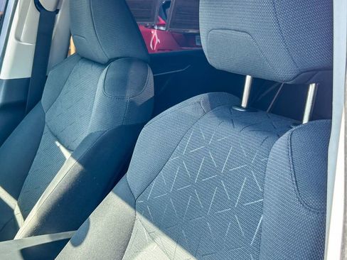 Used 2021 Toyota RAV4 XLE w/ Carpet Mat Package (TMS) FWD image 24
