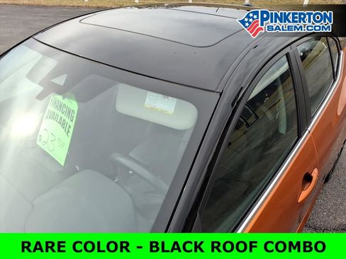 Used 2024 Nissan Sentra SR w/ SR Premium Package image 30