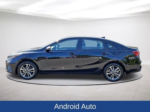 Used 2023 Kia Forte LXS image 4