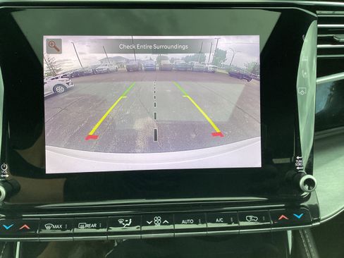 Used 2023 Jeep Wagoneer 4WD image 26