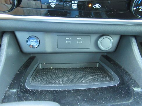 Used 2026 Nissan Rogue S FWD image 26