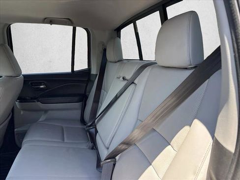 Used 2017 Honda Ridgeline RTL-E image 20