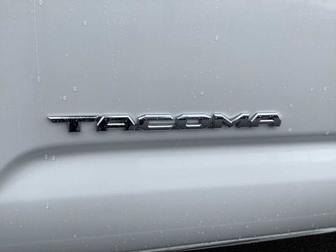 Used 2020 Toyota Tacoma TRD Off-Road image 7