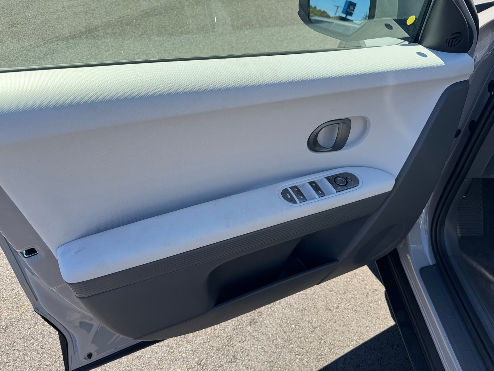 New 2027 Hyundai Ioniq 5 SE AWD/4WD image 20