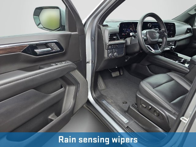 Used 2025 Chevrolet Tahoe Z71 AWD/4WD image 24