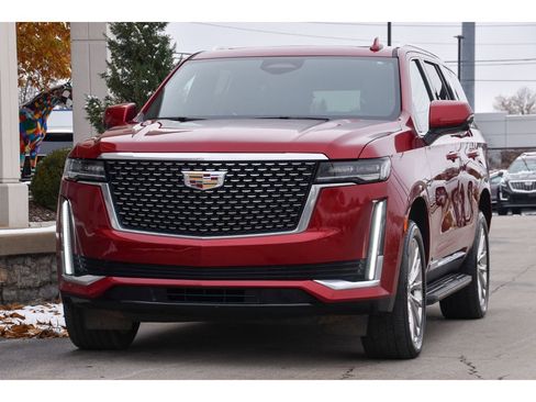 Certified 2024 Cadillac Escalade Premium Luxury image 8