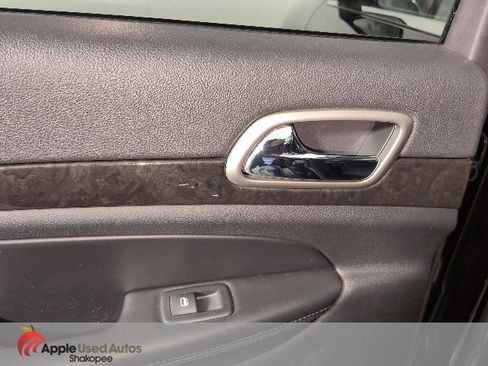 Used 2012 Jeep Grand Cherokee Laredo image 29