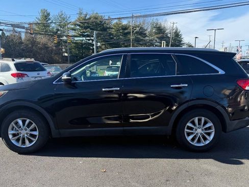 Used 2016 Kia Sorento FWD image 6