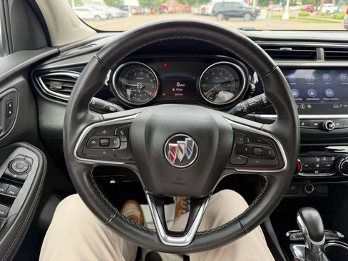 Certified 2023 Buick Encore GX Preferred FWD image 17