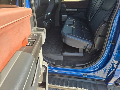 Used 2023 Ford F150 Lariat w/ Max Trailer Tow Package image 8