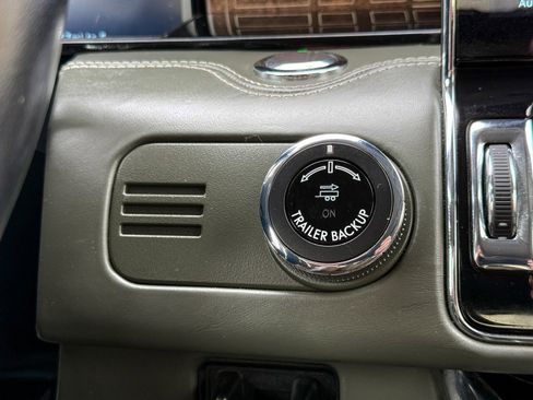 Used 2022 Lincoln Navigator Black Label image 29