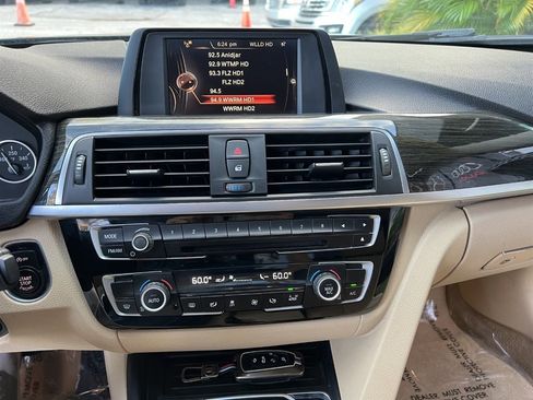 Used 2016 BMW 320i Sedan image 22