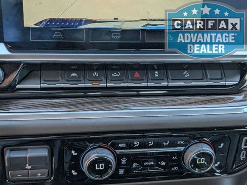 Used 2025 Chevrolet Silverado 1500 LT Trail Boss w/ Convenience Package II AWD/4WD image 11
