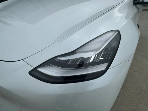 Used 2023 Tesla Model Y Long Range AWD/4WD image 19