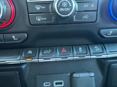 Used 2021 Chevrolet Silverado 1500 RST w/ Z71 Off-Road Package AWD/4WD image 20